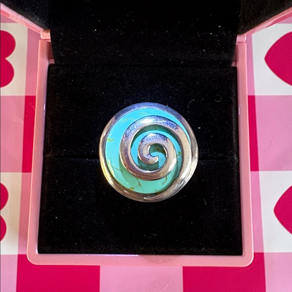 Vintage Sterling Silver and Turquoise ring Size 8